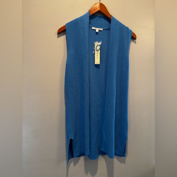 Cyrus Blue Sleeveless Tank Top Minimalist Design beach summer cottage core XS - Picture 1 of 12